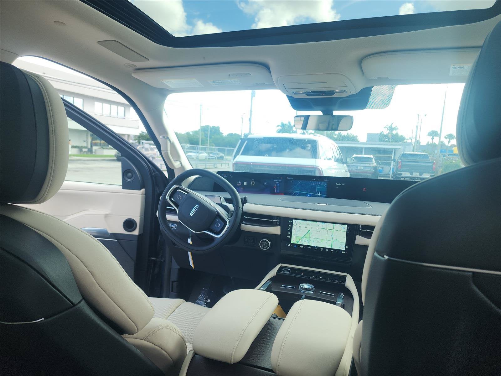 2027 Lincoln Navigator Reserve