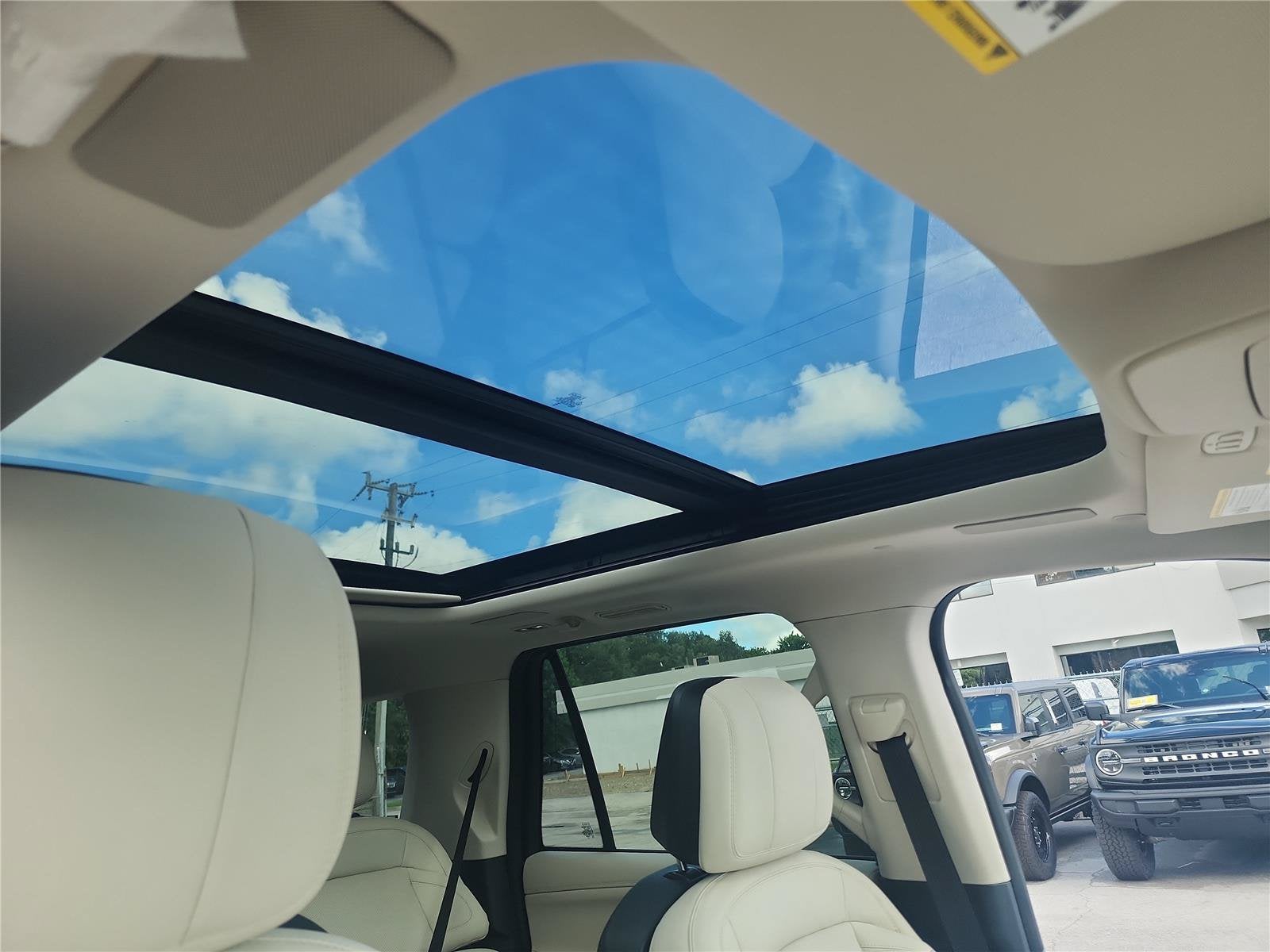 2027 Lincoln Navigator Reserve