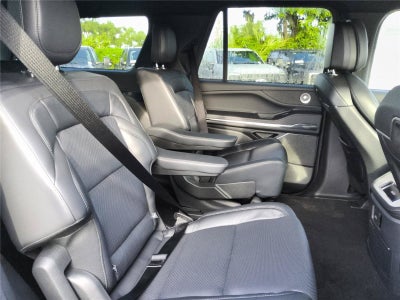 2027 Lincoln Navigator Reserve