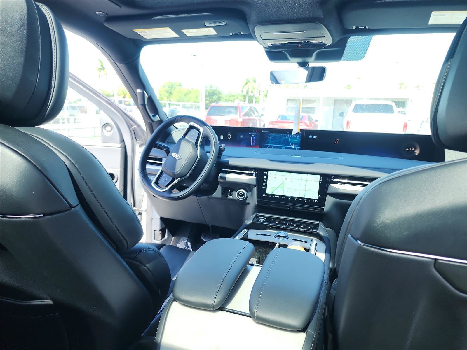 2027 Lincoln Navigator Reserve