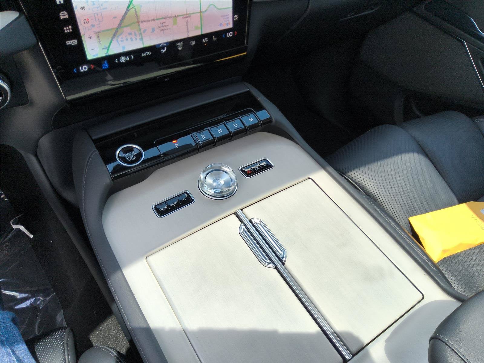 2027 Lincoln Navigator Reserve