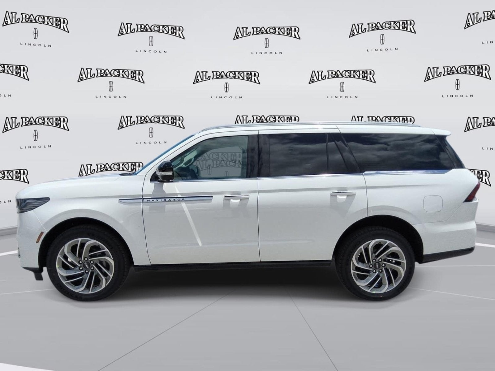 2027 Lincoln Navigator Reserve