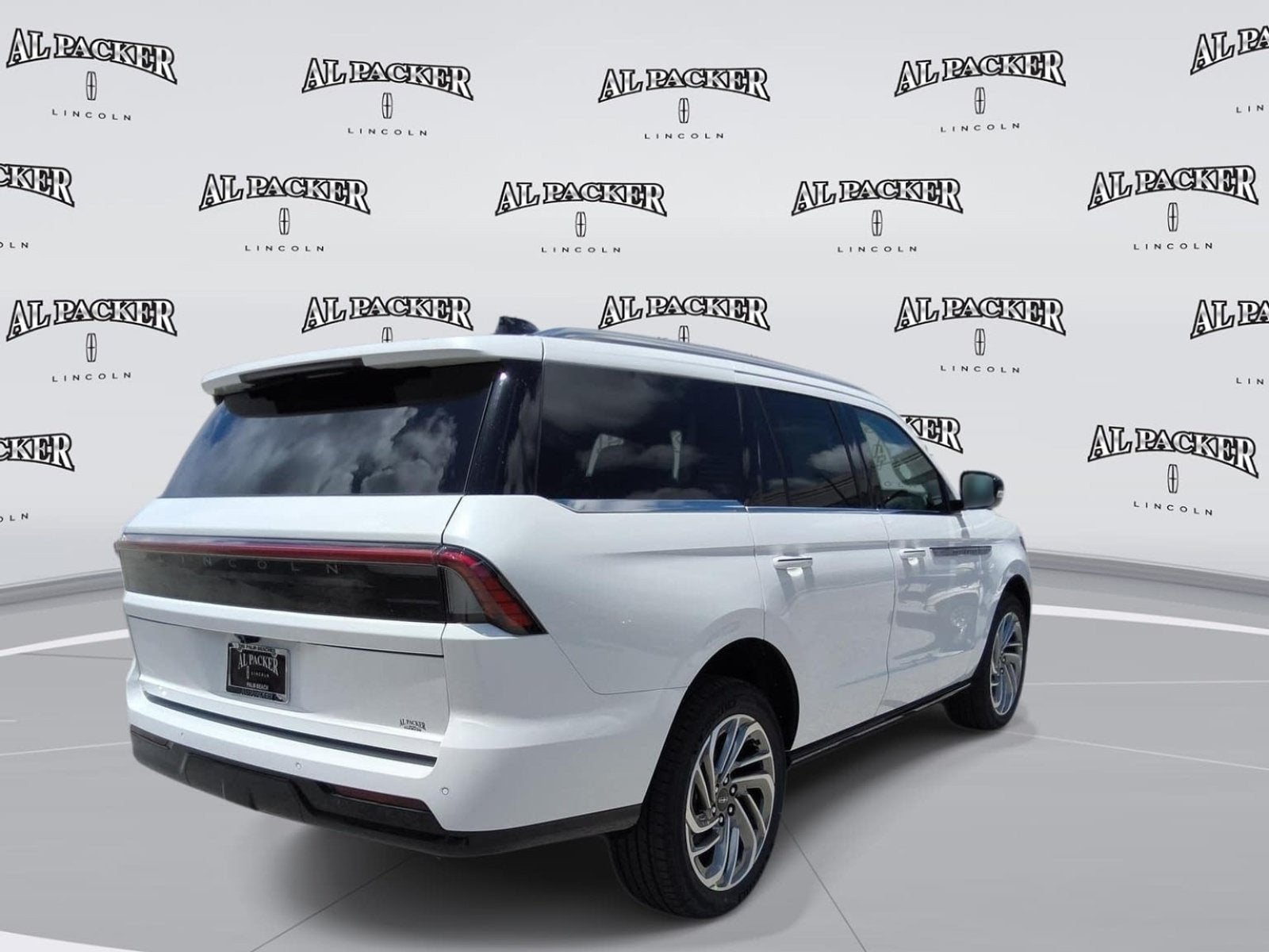 2027 Lincoln Navigator Reserve