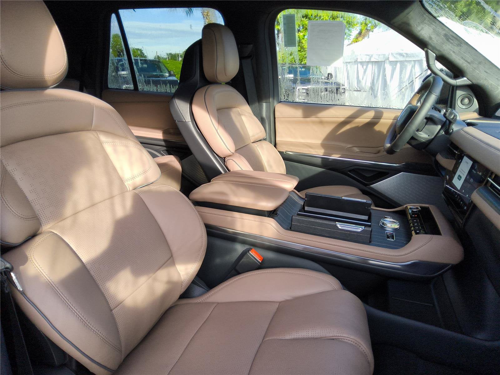 2027 Lincoln Navigator Black Label