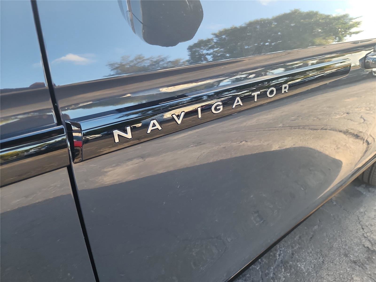 2025 Lincoln Navigator Black Label