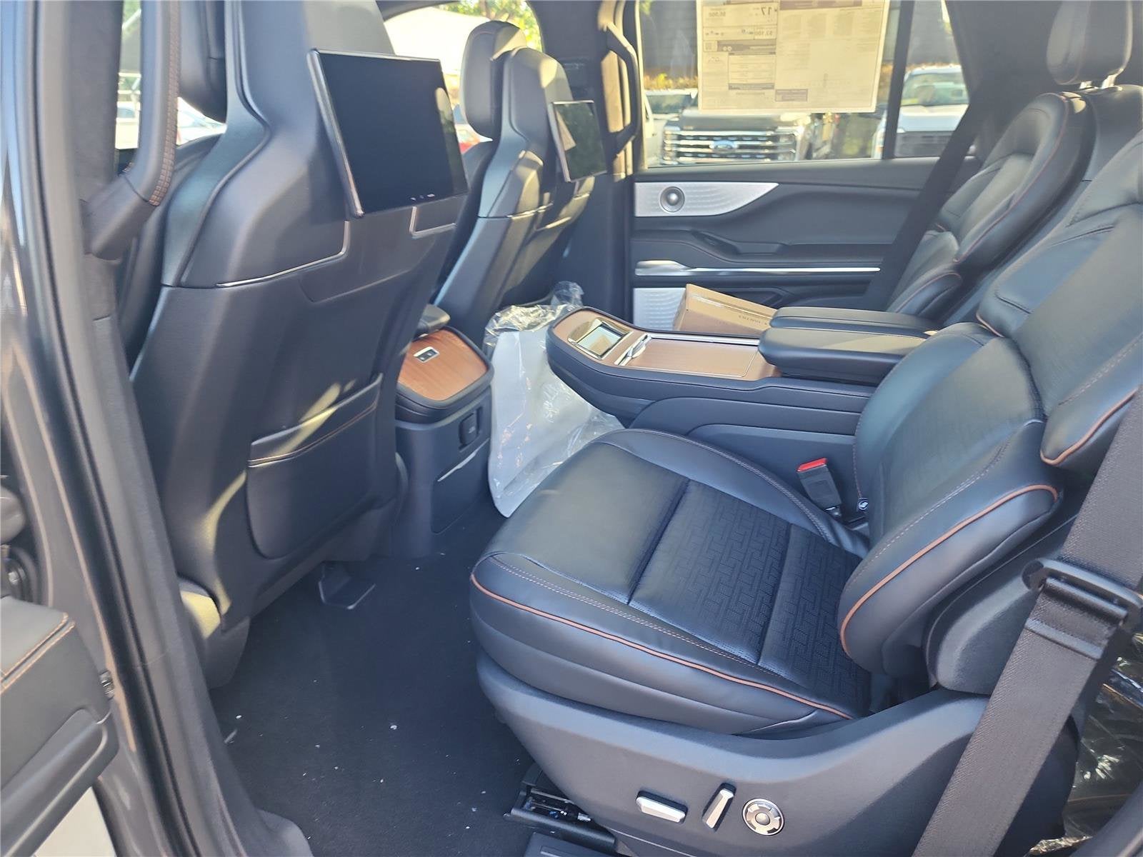 2025 Lincoln Navigator Black Label