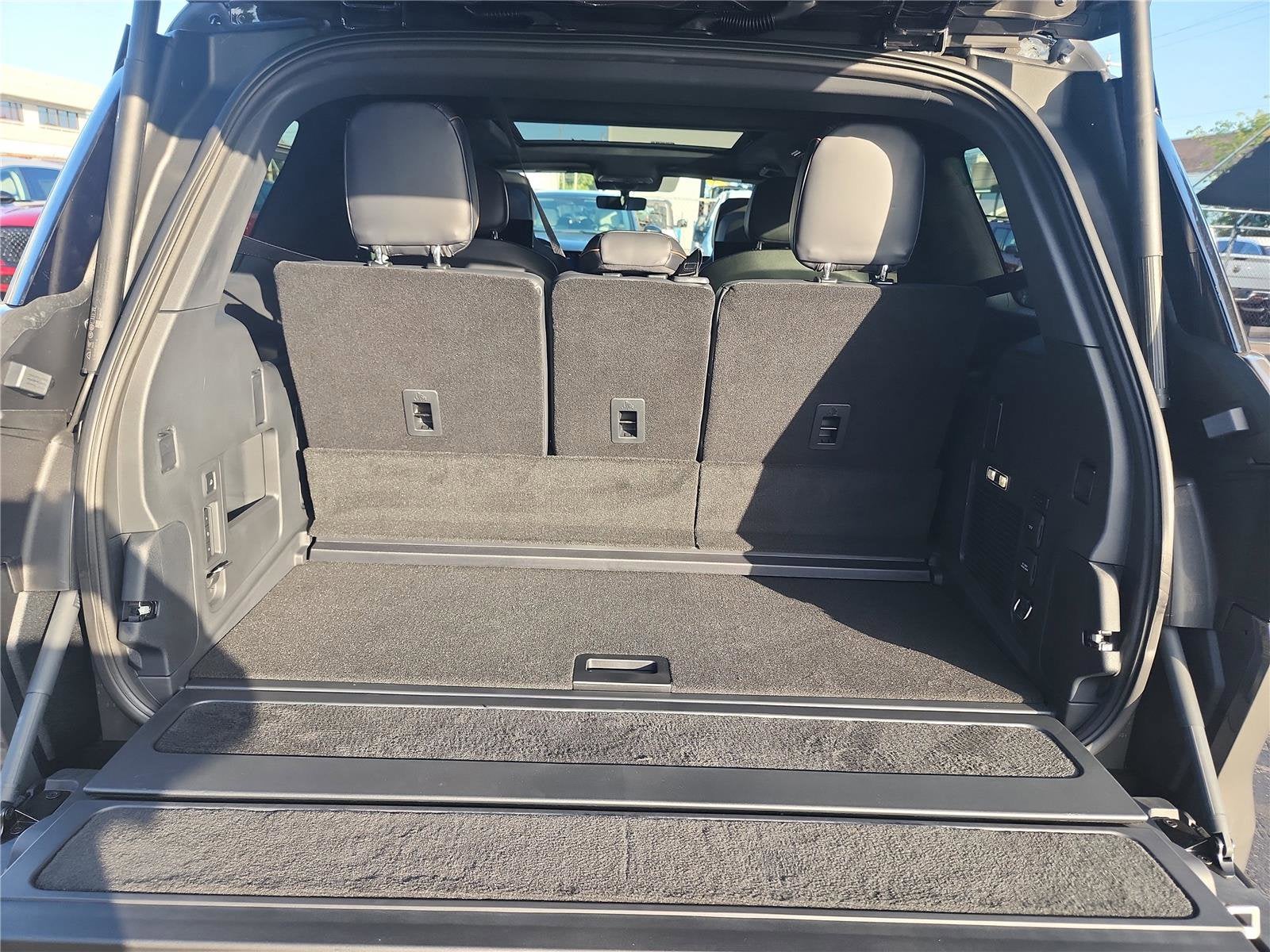 2025 Lincoln Navigator Black Label