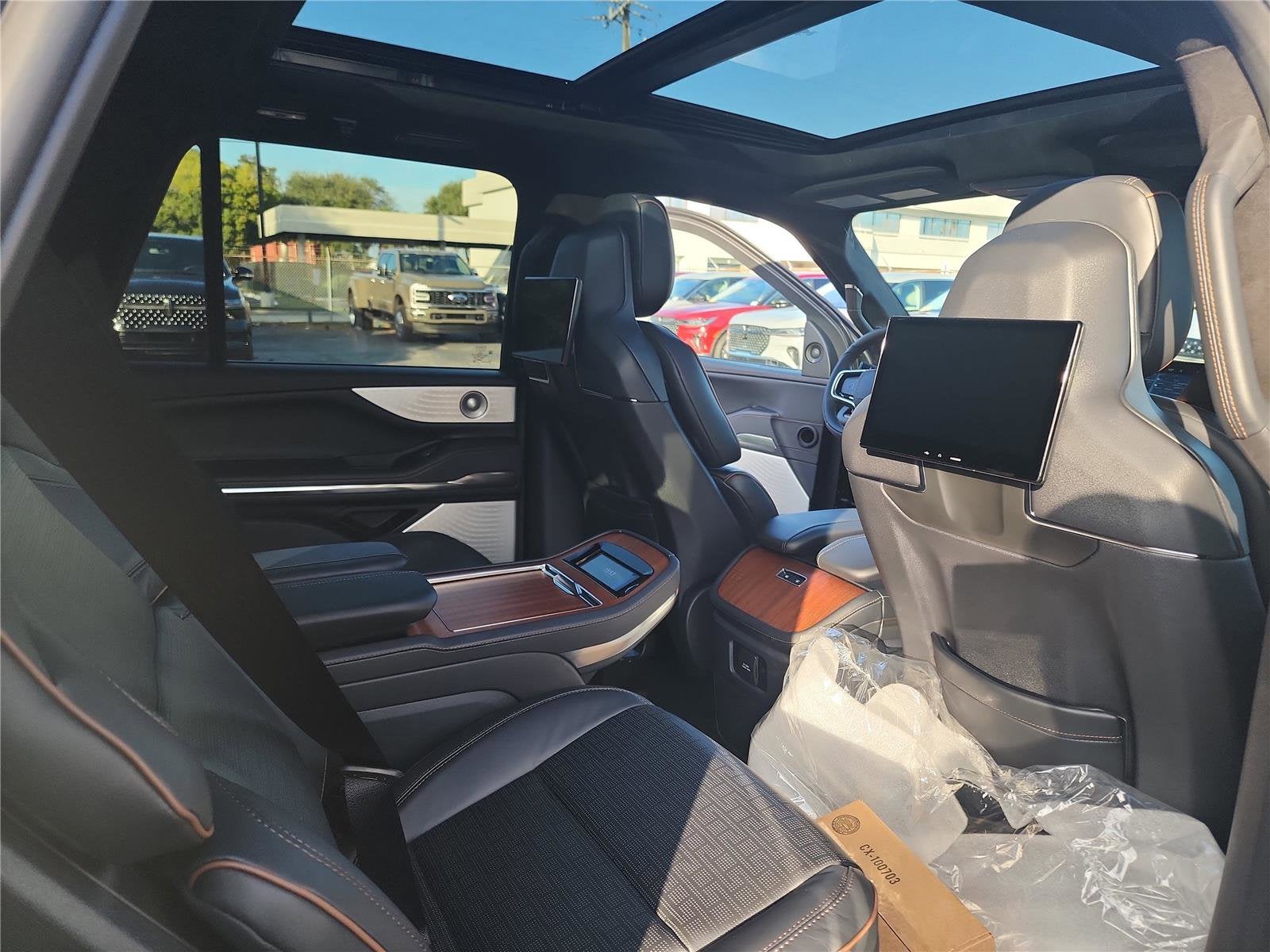 2025 Lincoln Navigator Black Label