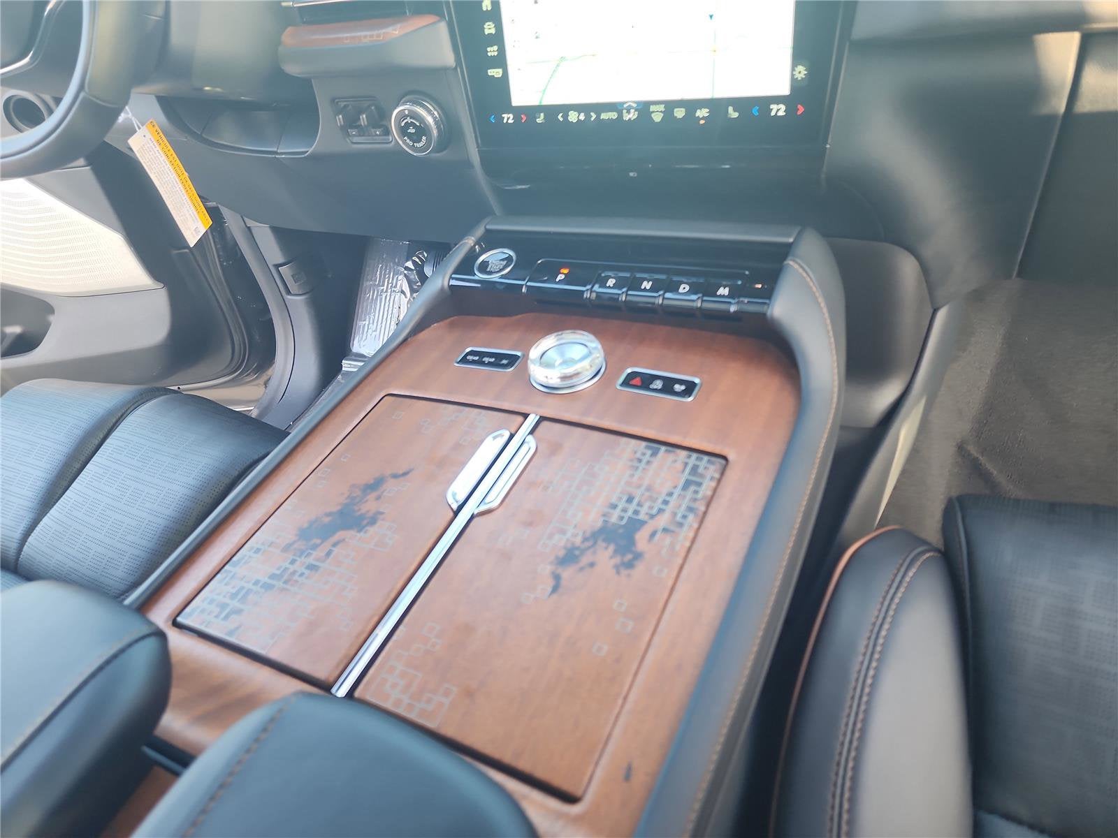 2025 Lincoln Navigator Black Label