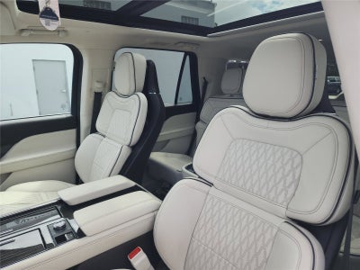 2023 Lincoln Navigator Black Label