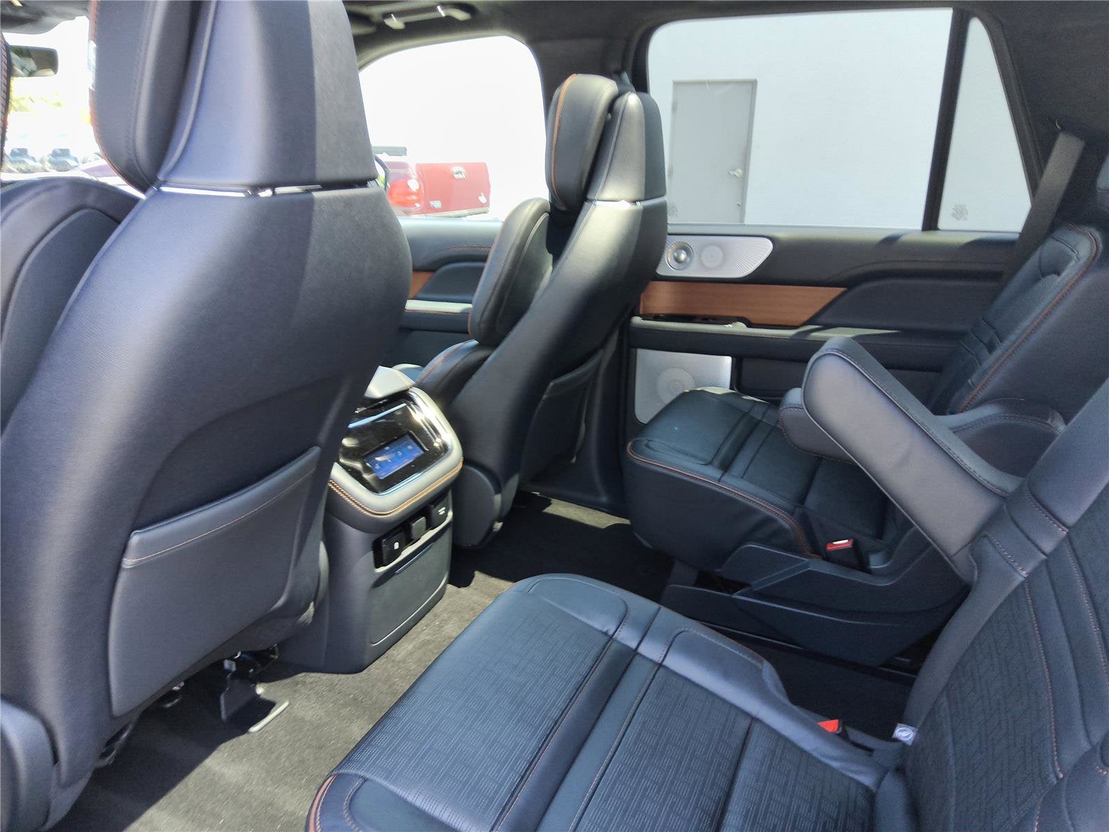2024 Lincoln Navigator Black Label