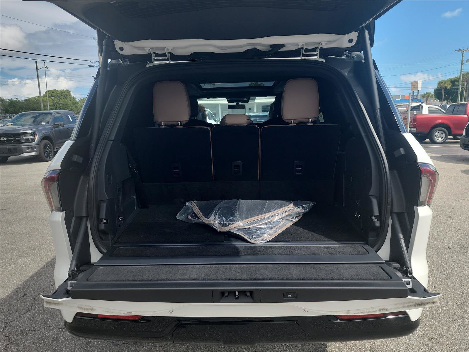 2027 Lincoln Navigator Black Label