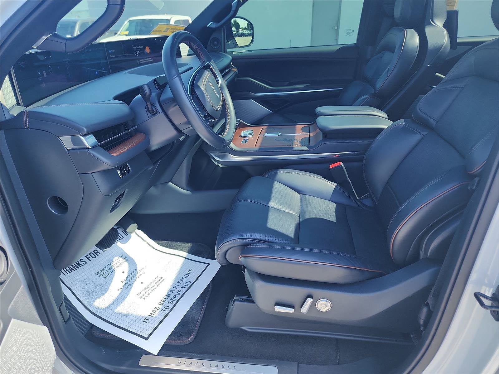 2025 Lincoln Navigator Black Label
