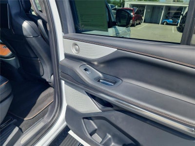 2025 Lincoln Navigator Black Label