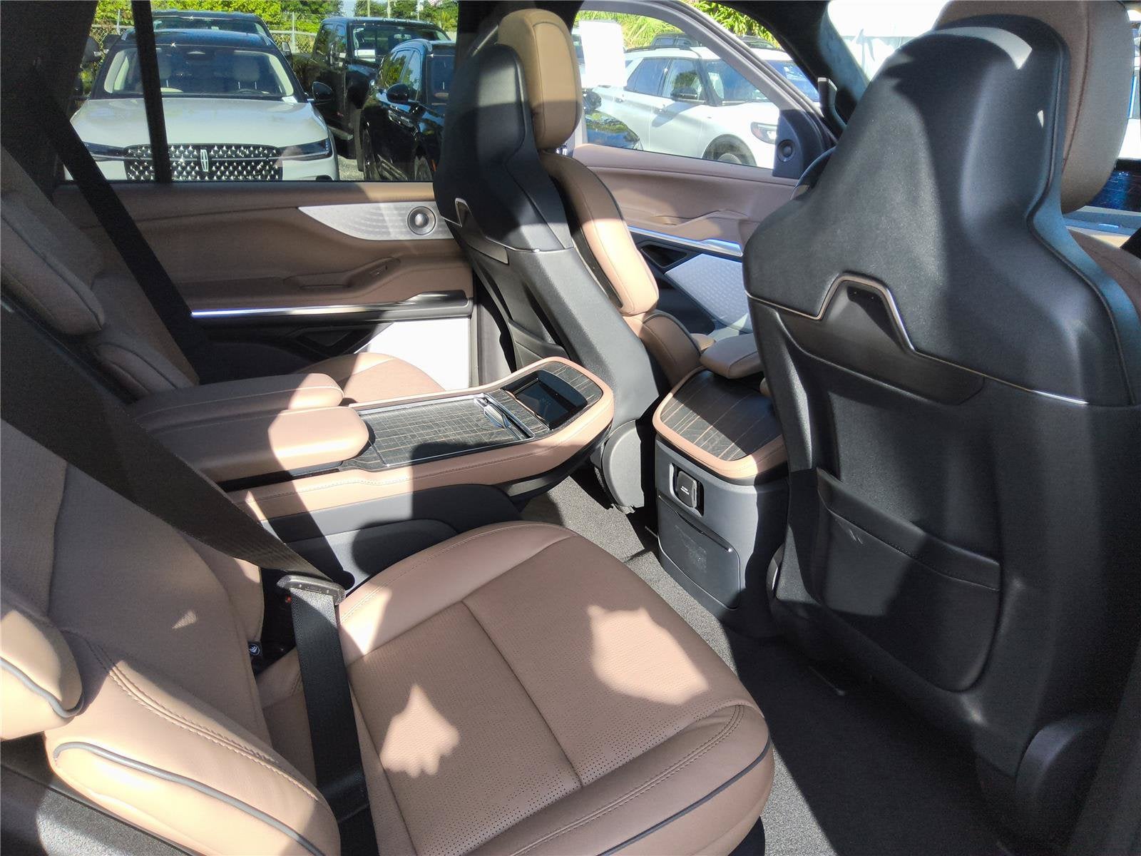 2027 Lincoln Navigator Black Label
