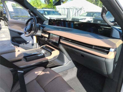 2027 Lincoln Navigator Black Label