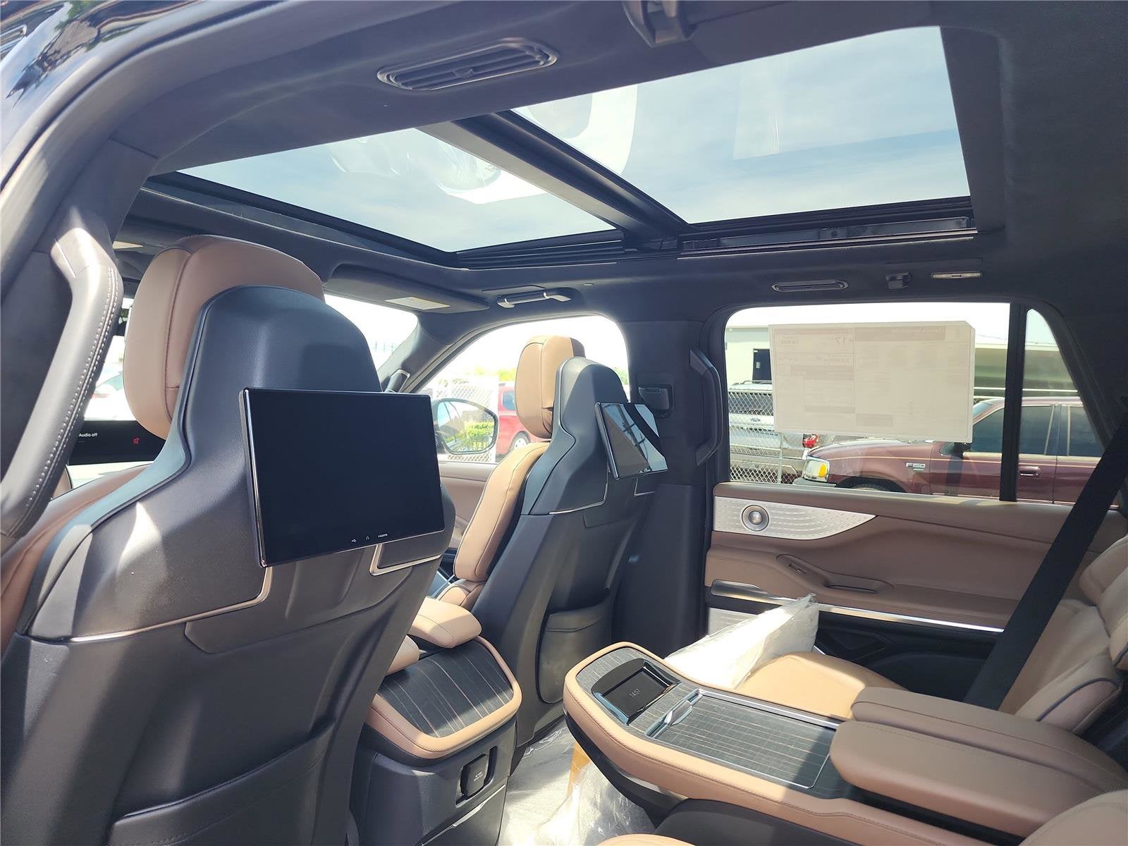 2026 Lincoln Navigator Black Label