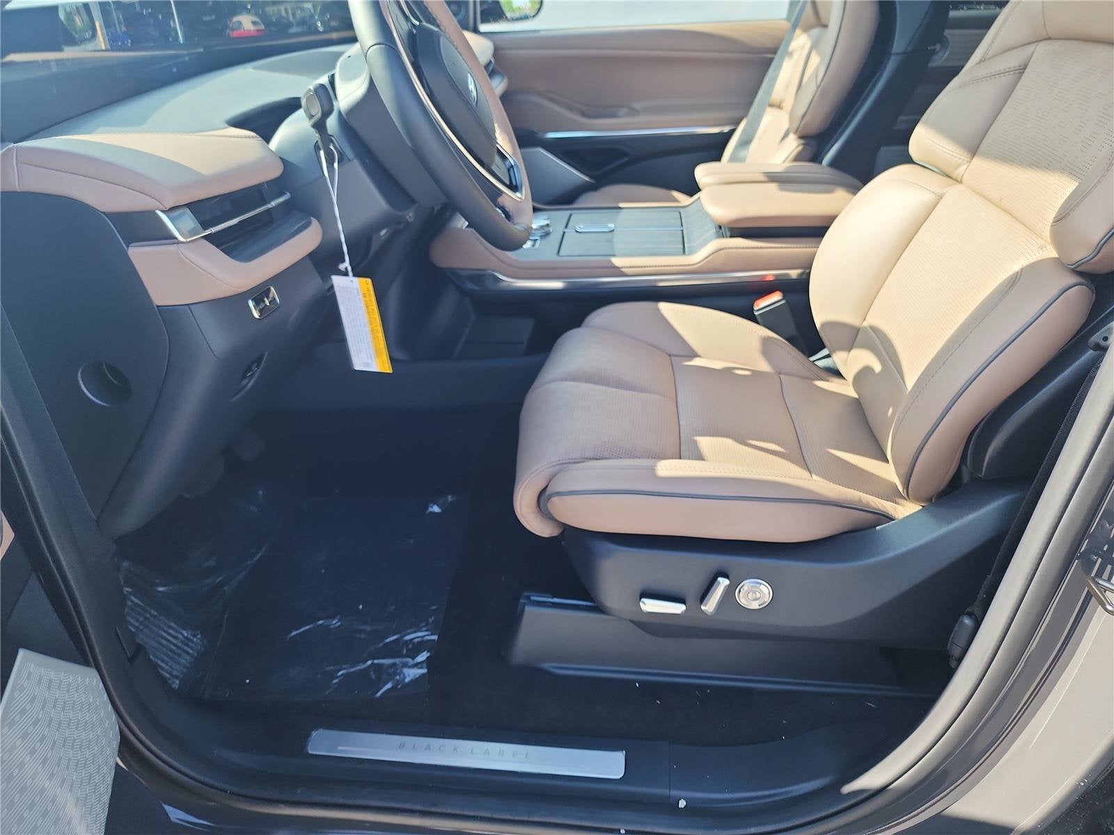 2027 Lincoln Navigator Black Label