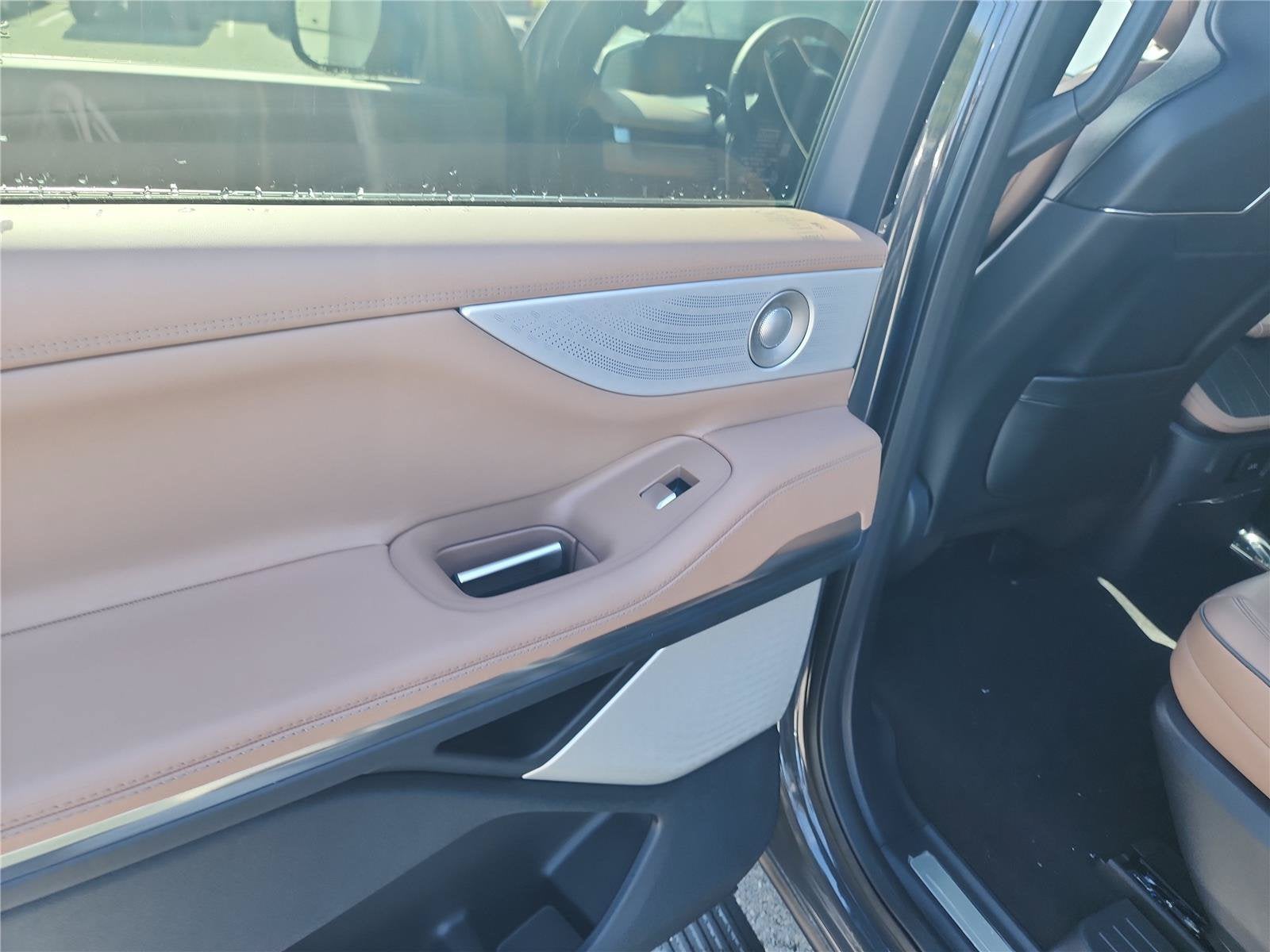 2027 Lincoln Navigator Black Label