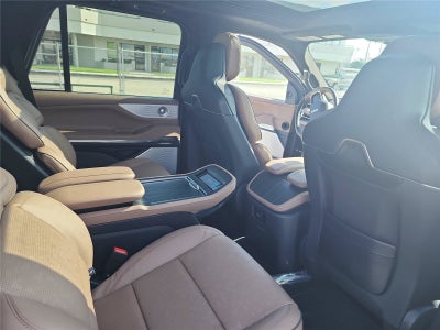 2027 Lincoln Navigator Black Label