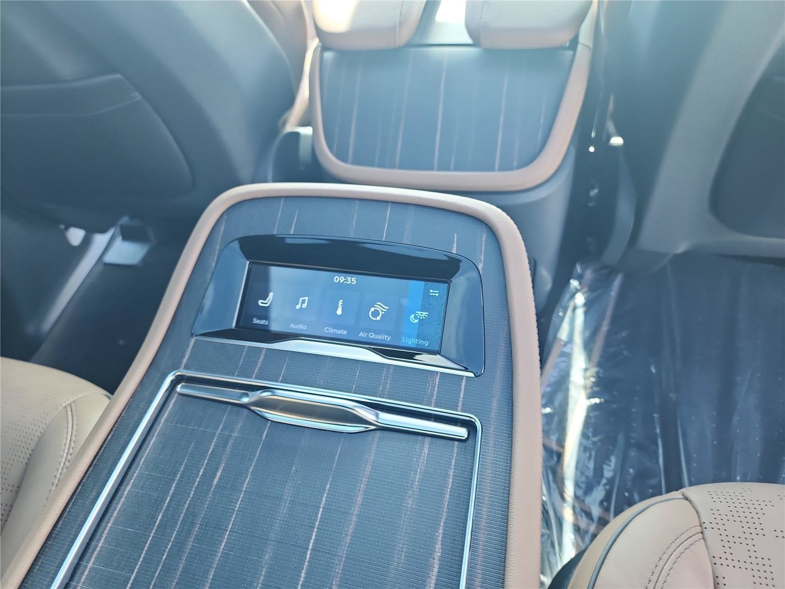 2027 Lincoln Navigator Black Label
