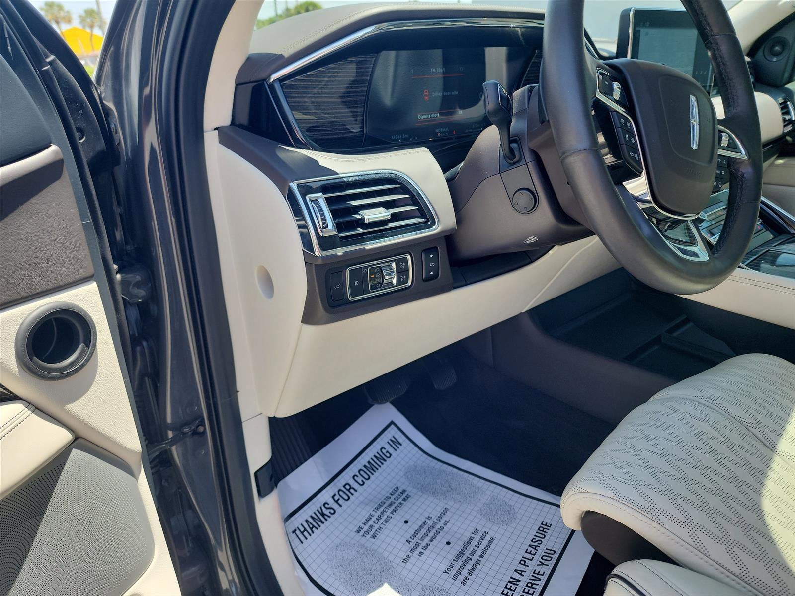 2022 Lincoln Navigator Black Label