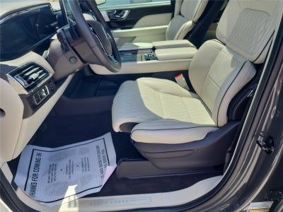 2022 Lincoln Navigator Black Label