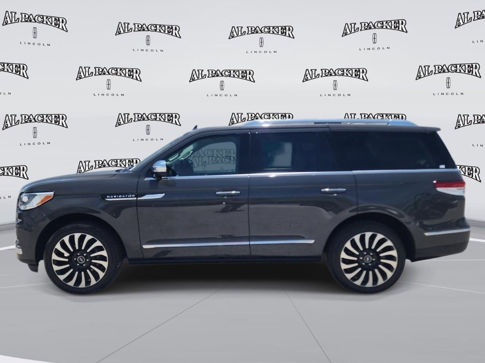 2022 Lincoln Navigator Black Label