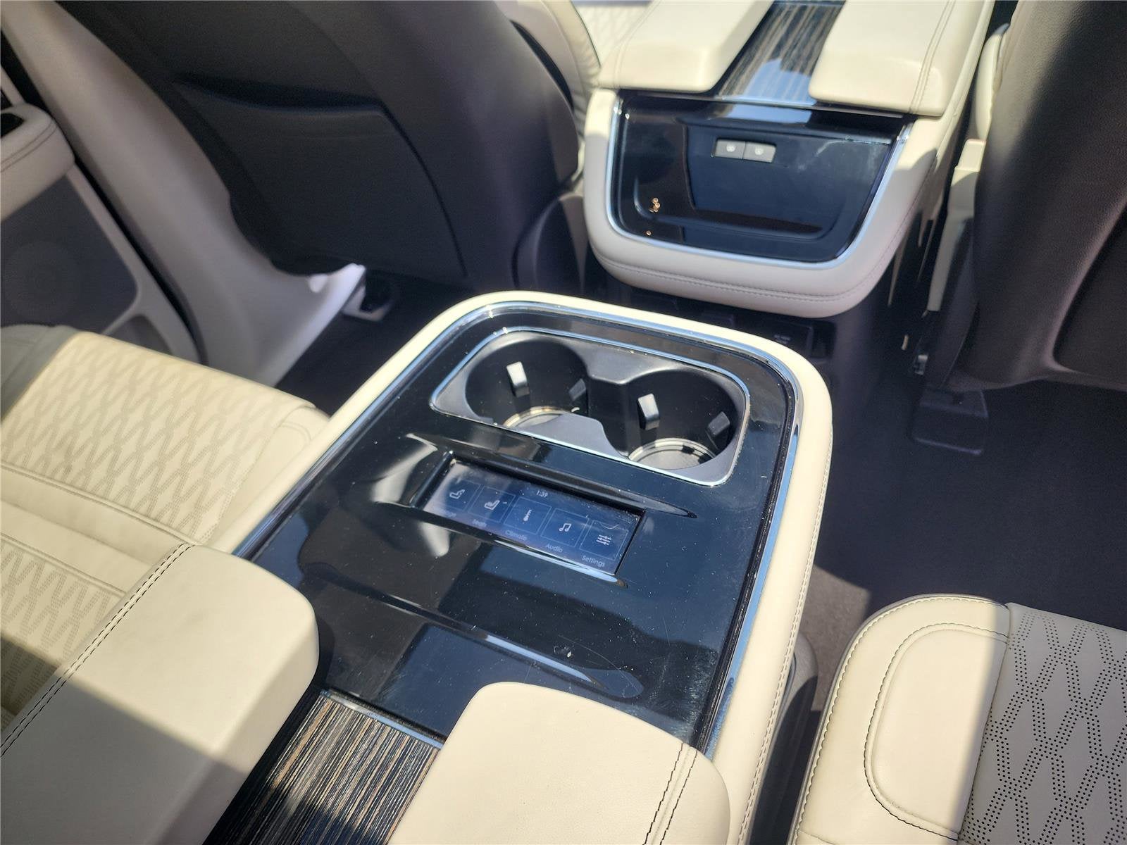 2022 Lincoln Navigator Black Label