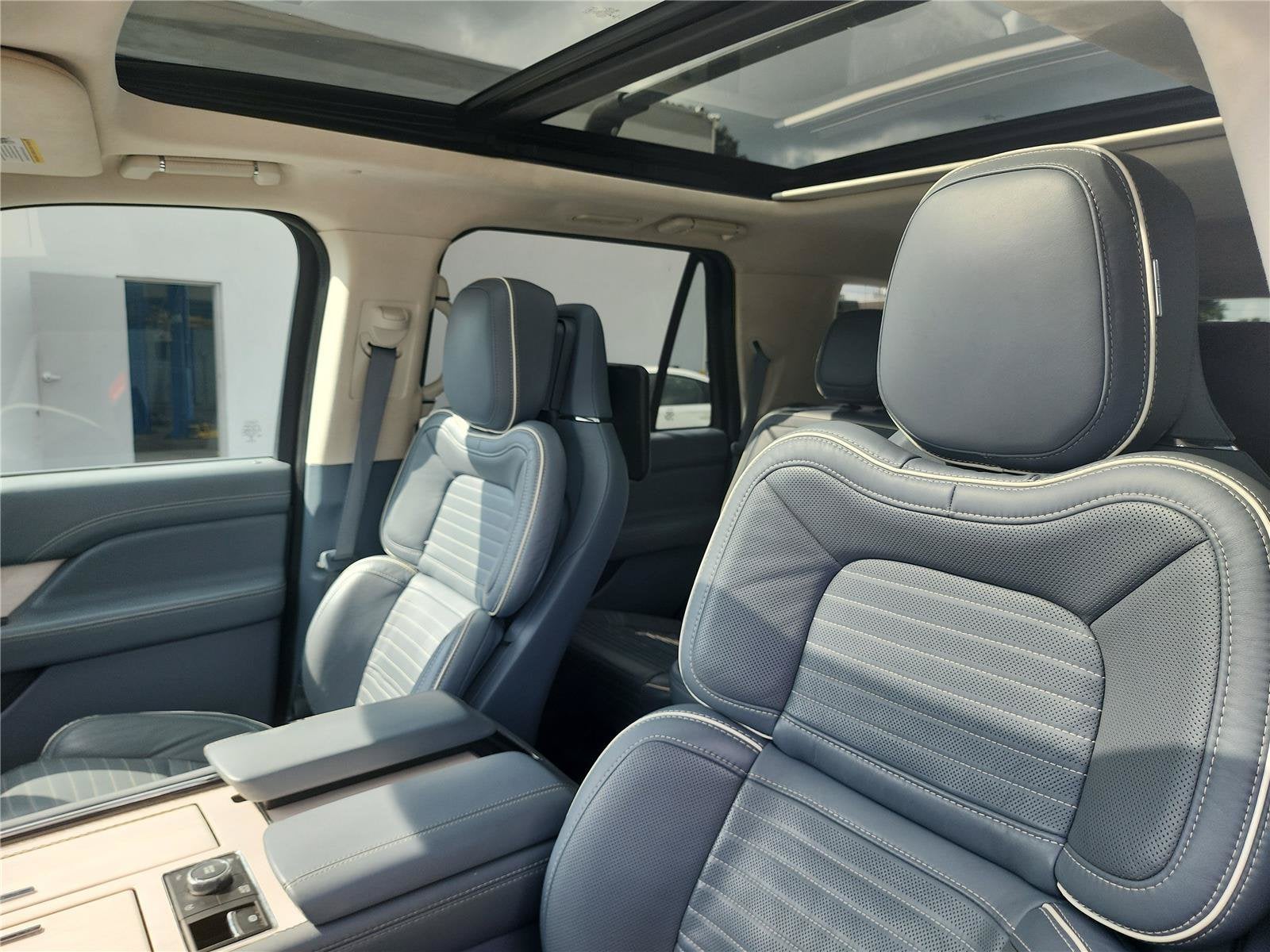 2021 Lincoln Navigator Black Label