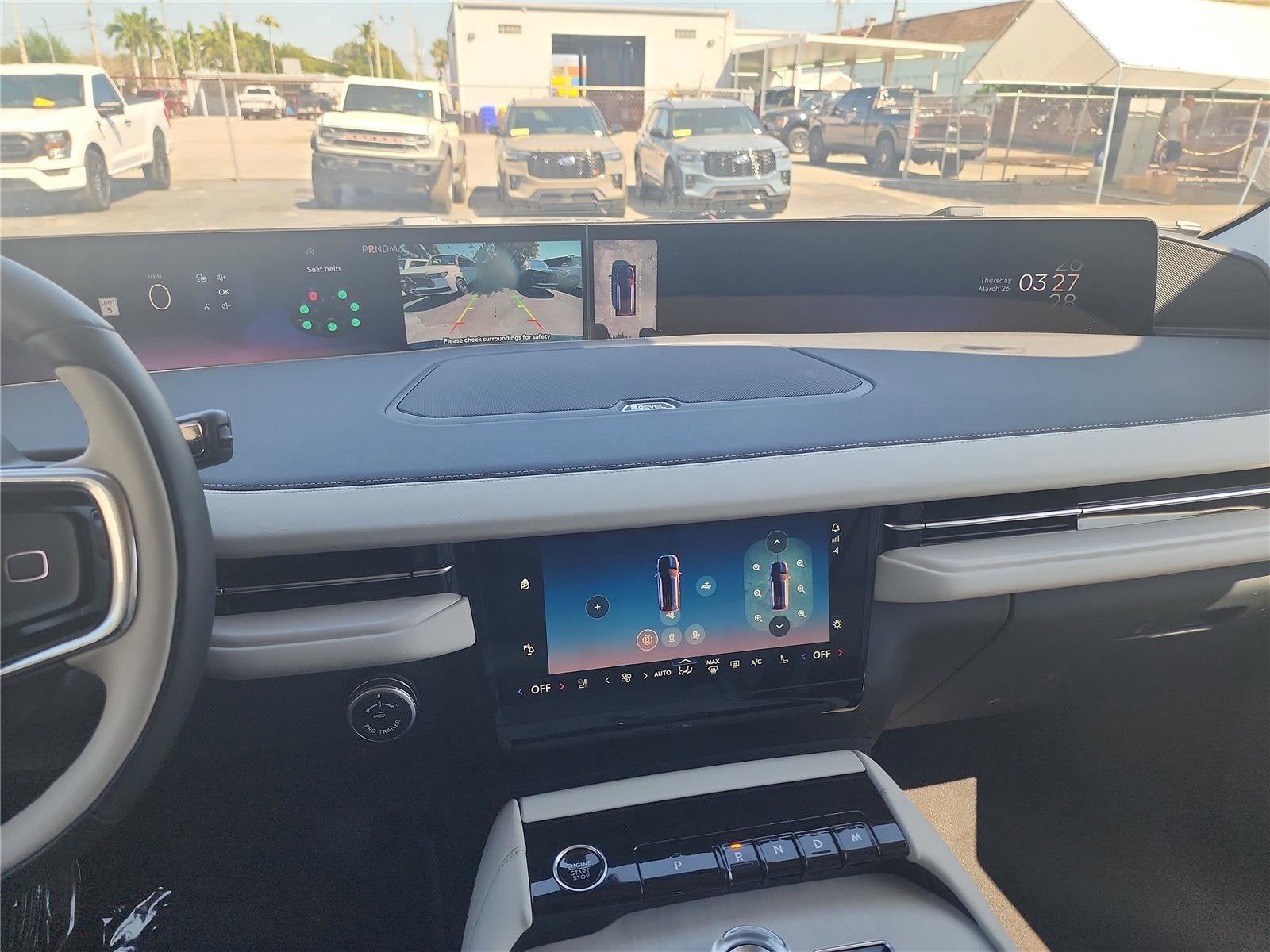 2026 Lincoln Navigator Premiere