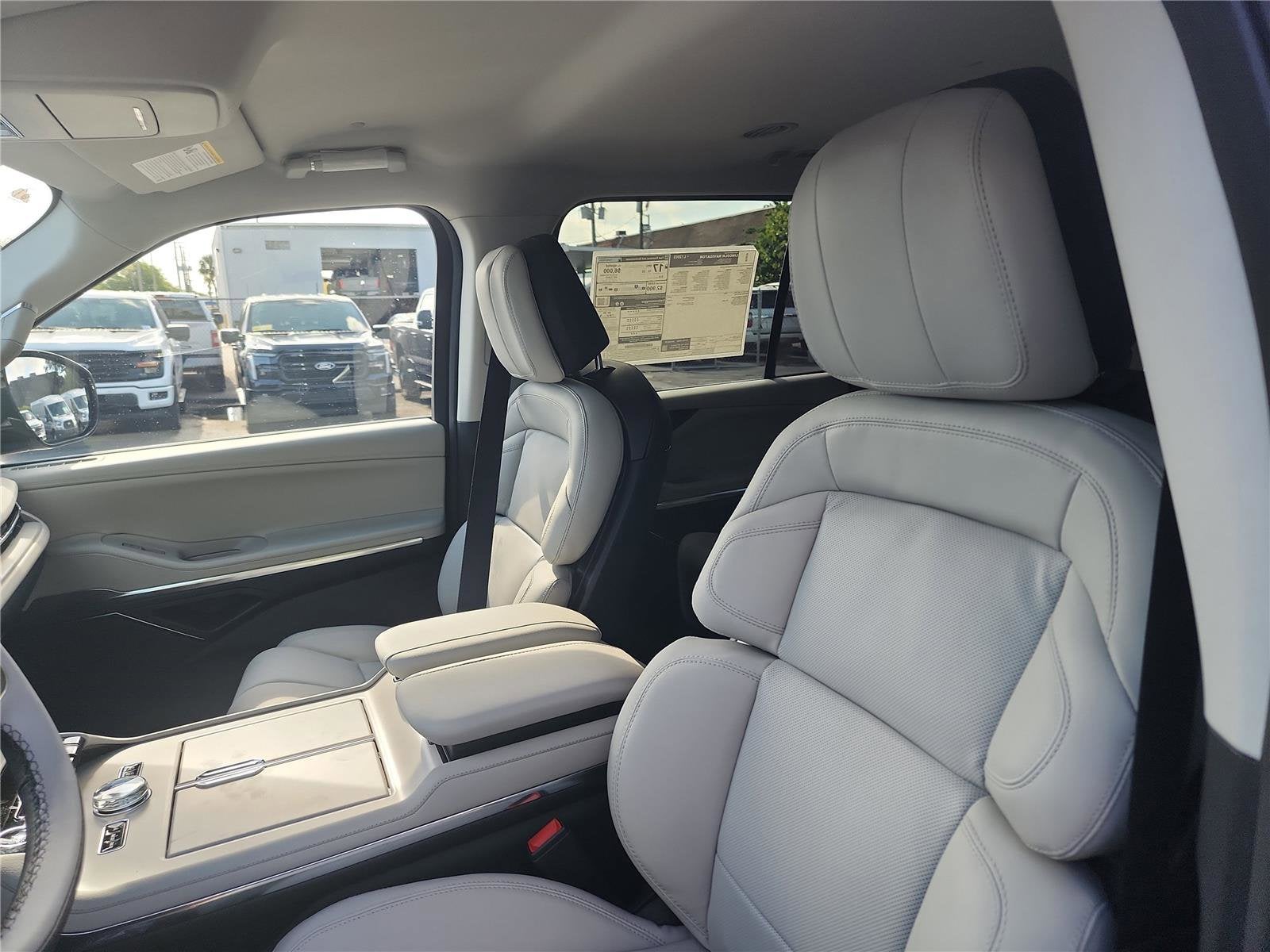 2026 Lincoln Navigator Premiere