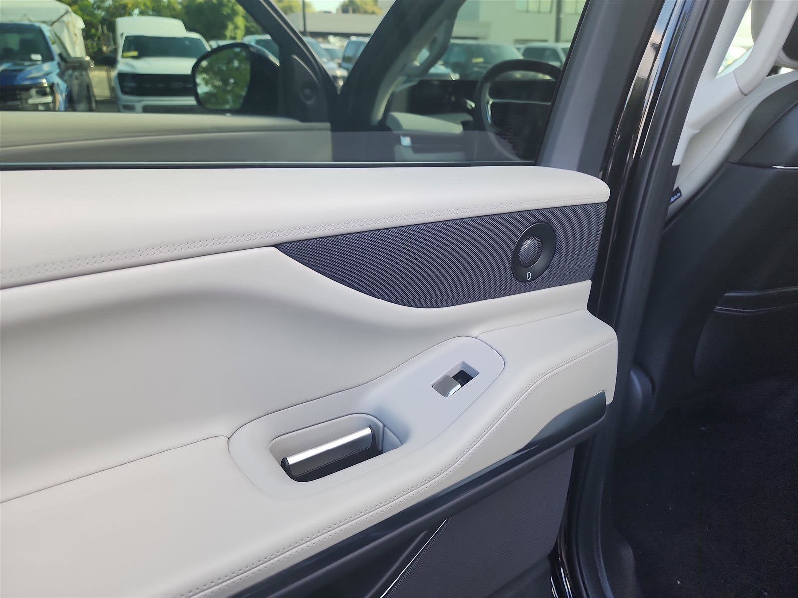 2026 Lincoln Navigator Premiere