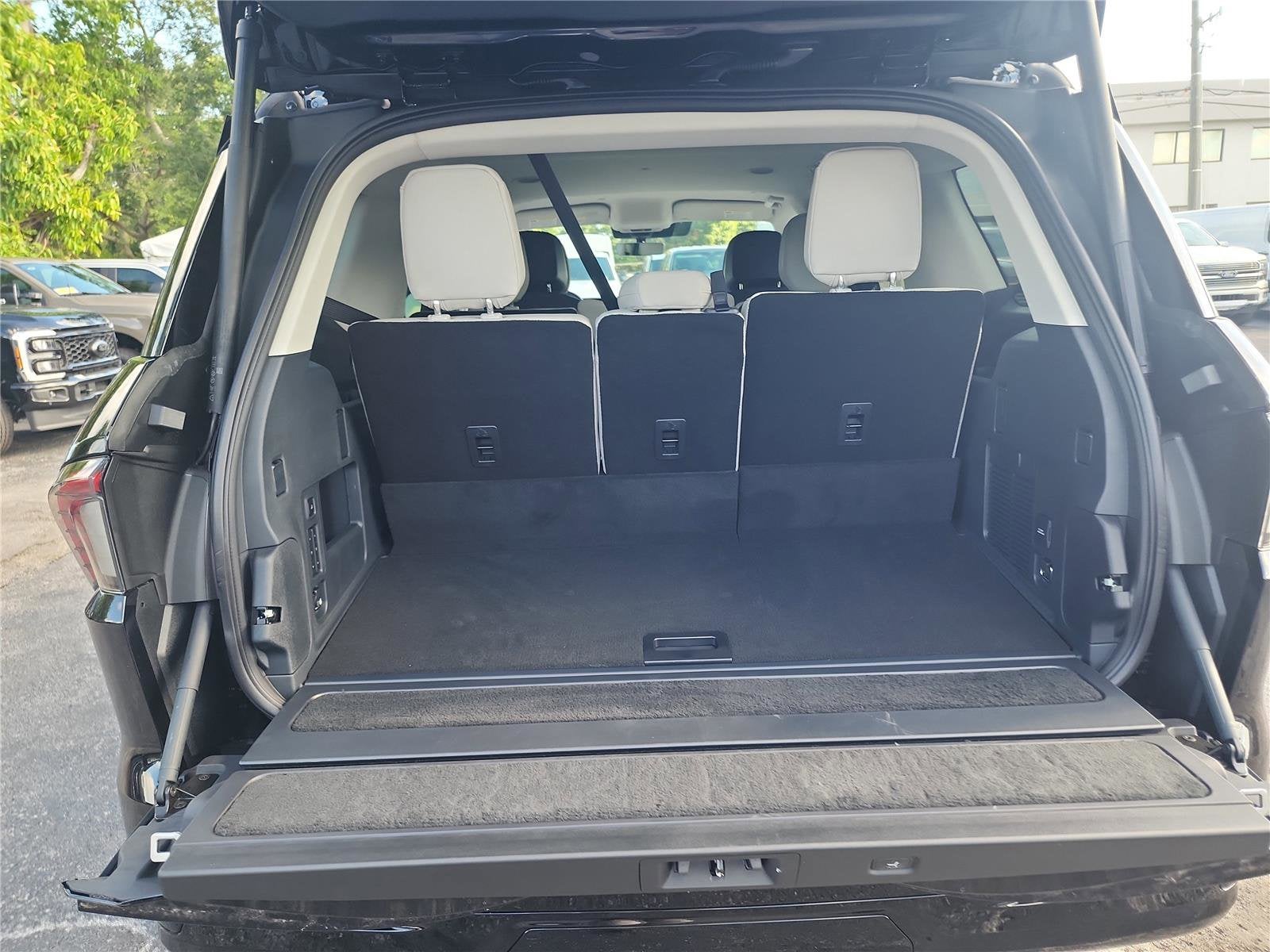 2026 Lincoln Navigator Premiere
