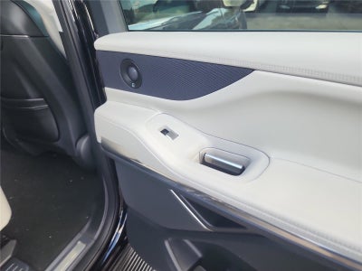 2026 Lincoln Navigator Premiere