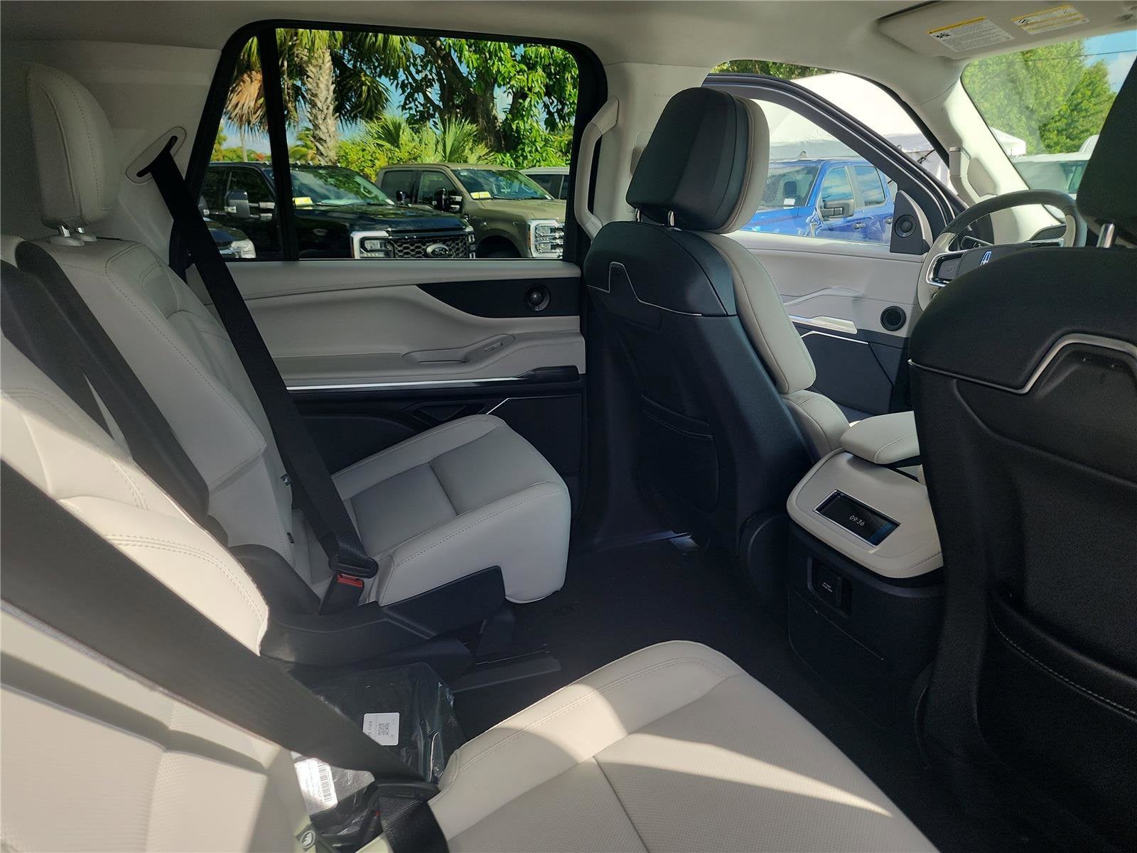 2026 Lincoln Navigator Premiere