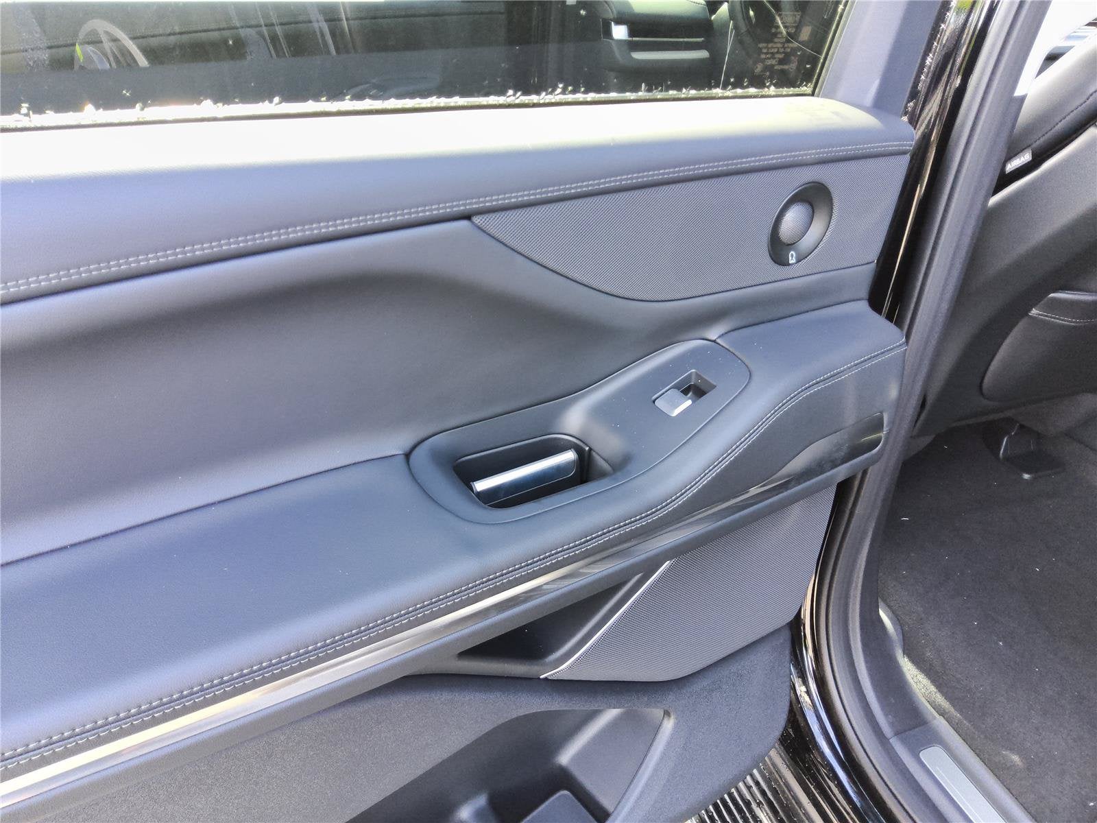 2027 Lincoln Navigator Premiere