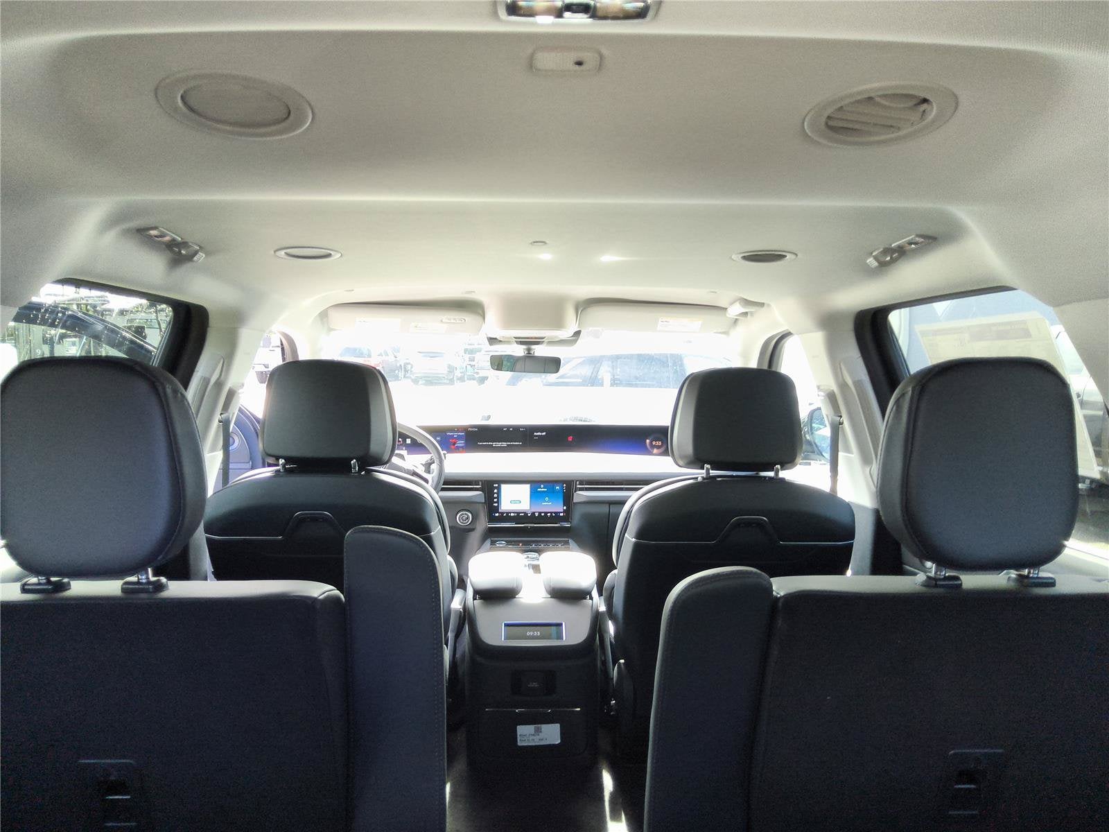2027 Lincoln Navigator Premiere
