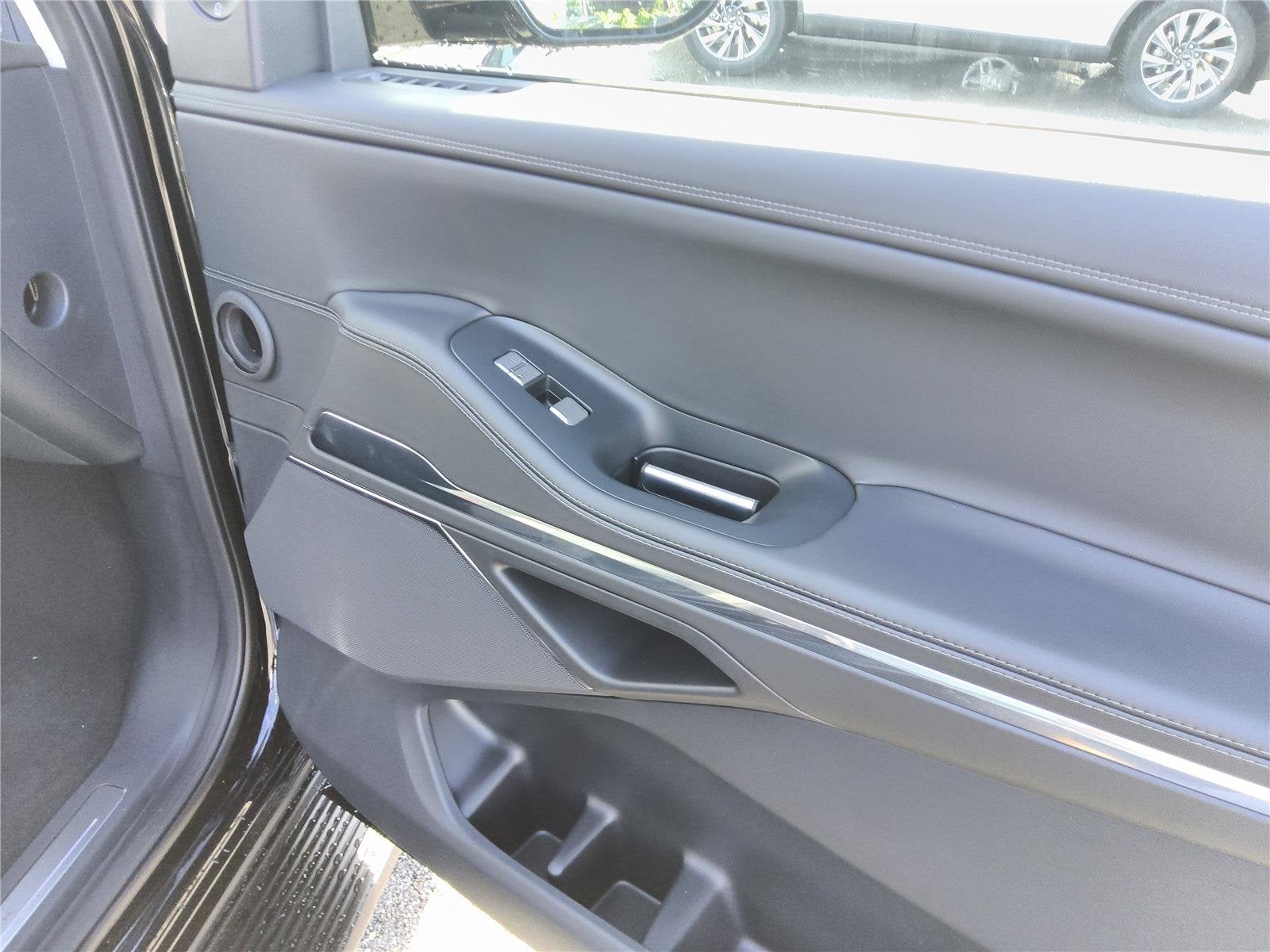 2027 Lincoln Navigator Premiere