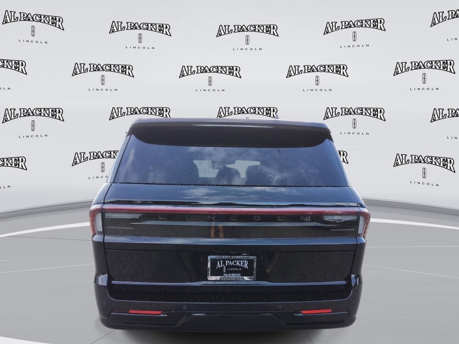 2027 Lincoln Navigator Premiere