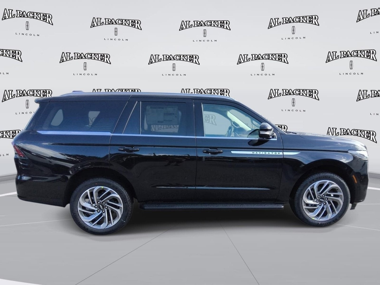 2027 Lincoln Navigator Premiere