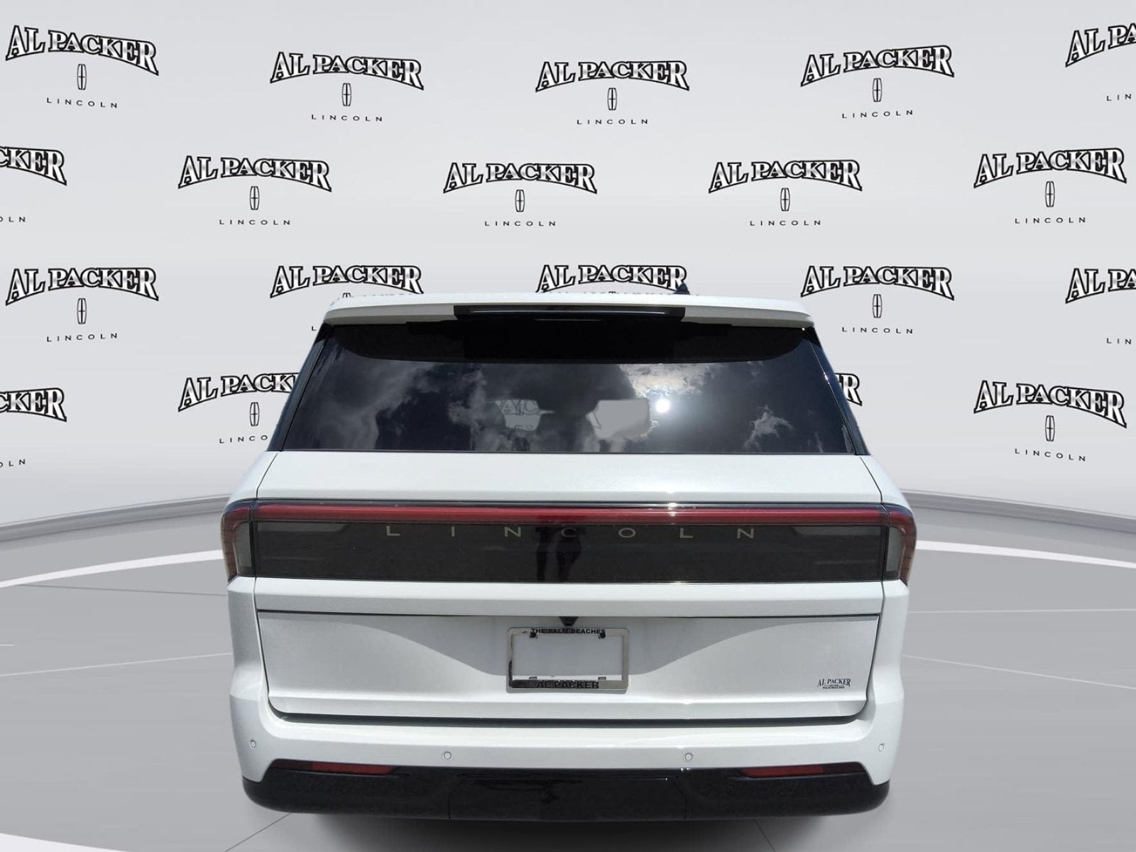 2027 Lincoln Navigator Reserve