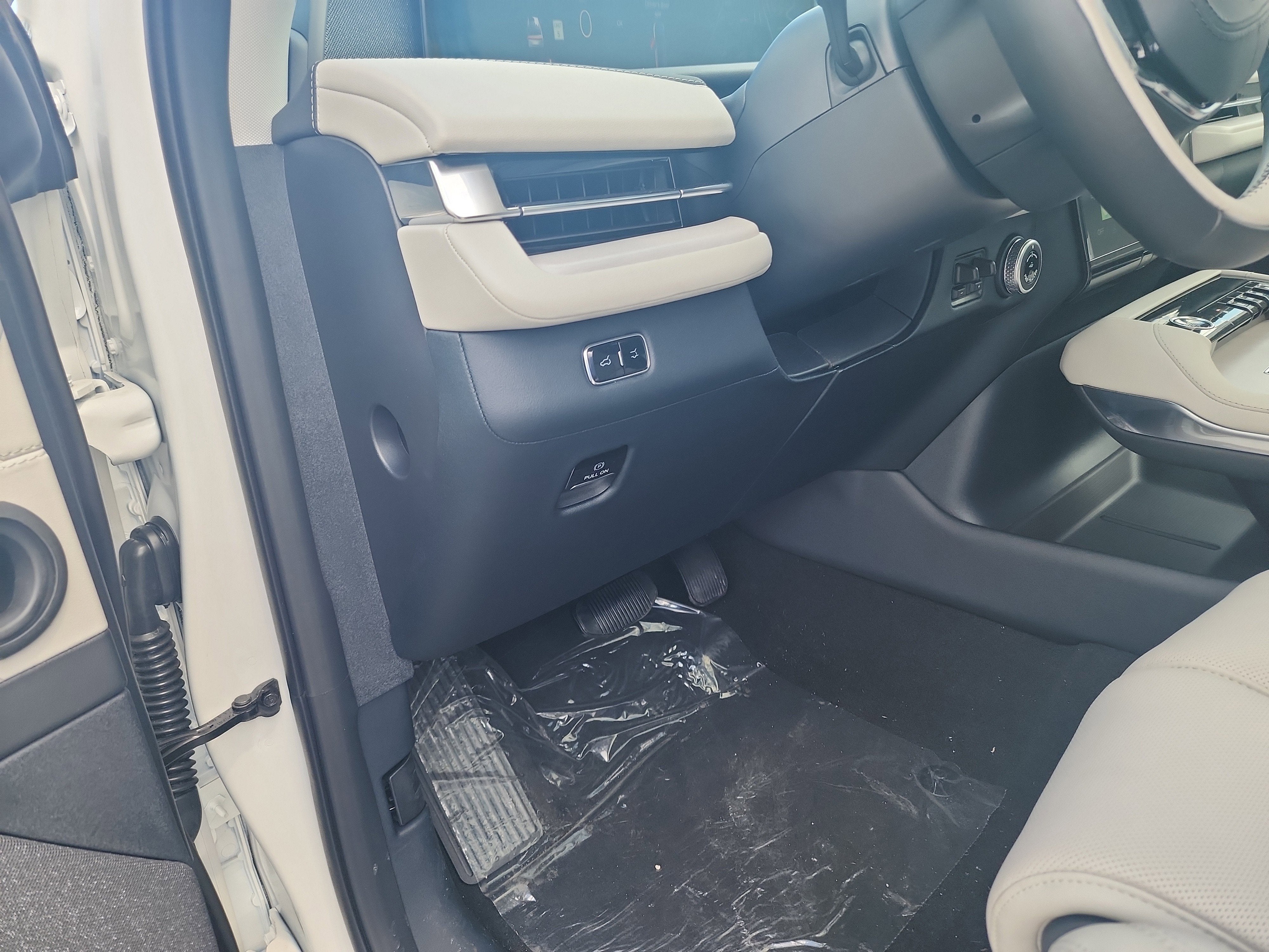 2026 Lincoln Navigator L
