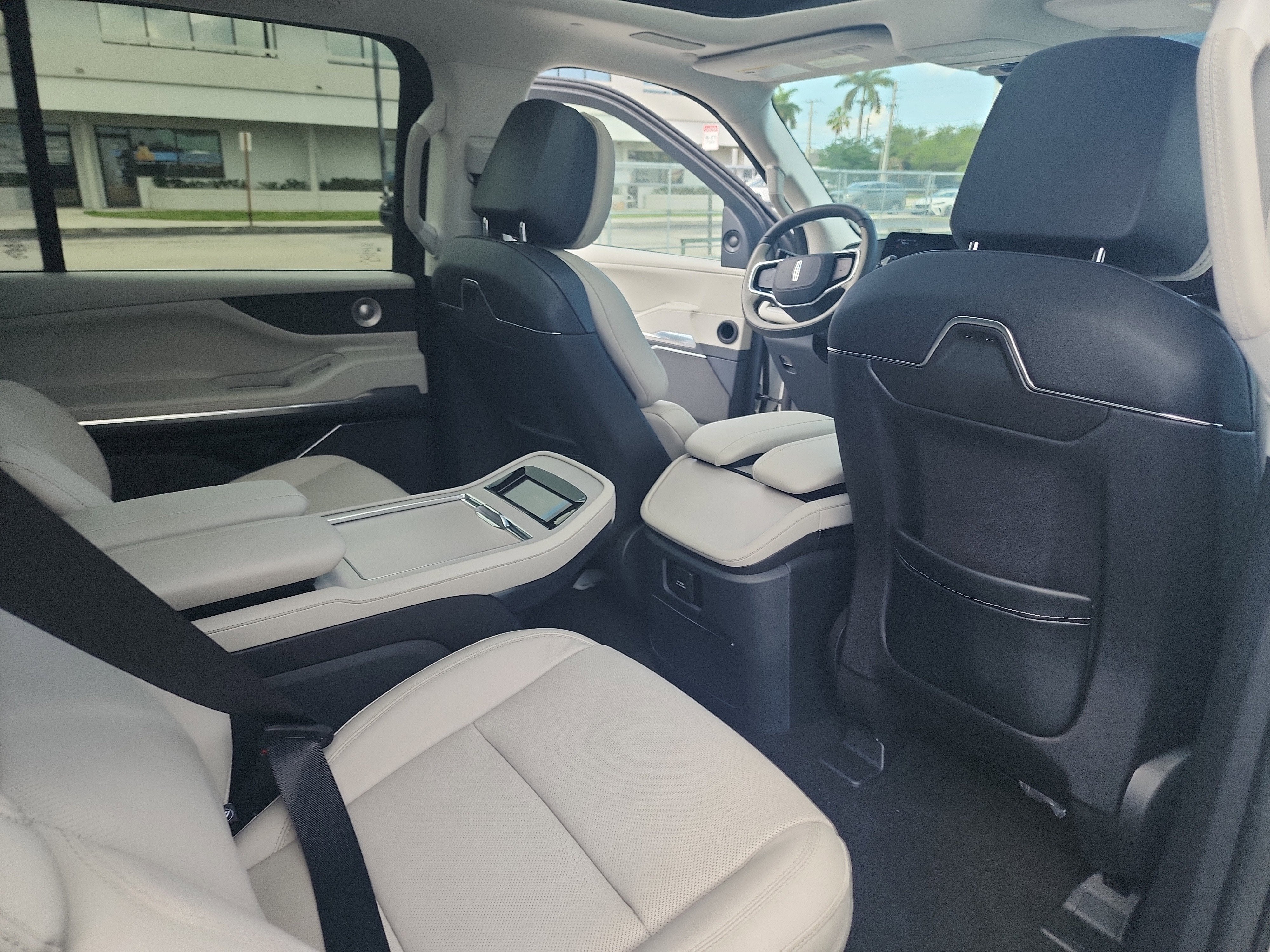 2026 Lincoln Navigator L