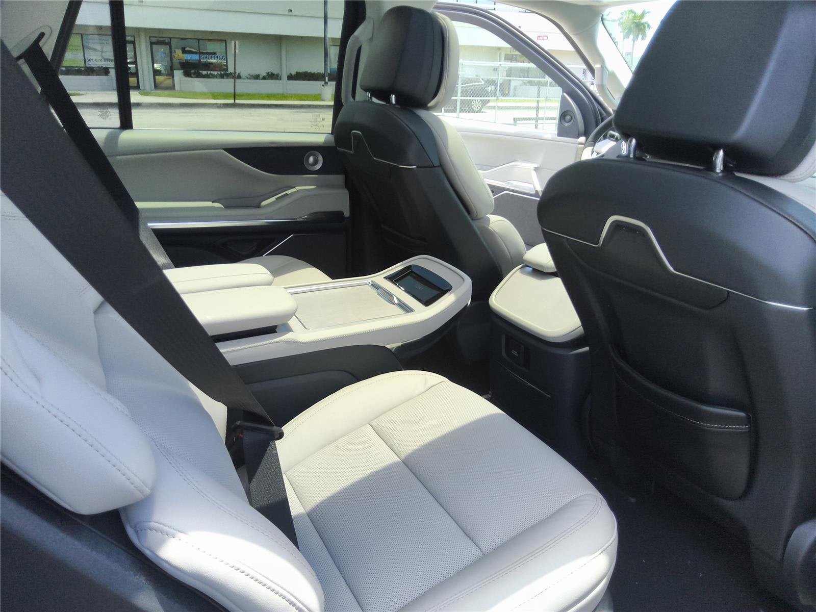 2026 Lincoln Navigator L