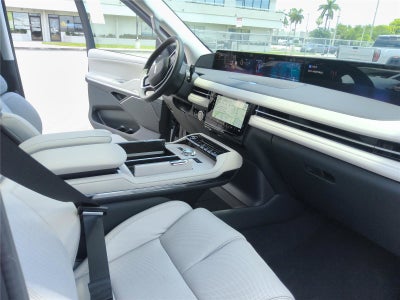 2026 Lincoln Navigator L