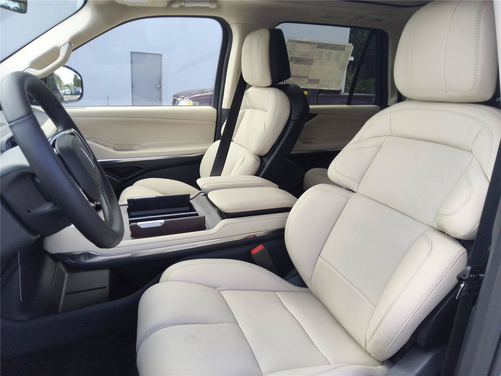 2027 Lincoln Navigator L