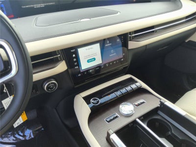 2027 Lincoln Navigator L