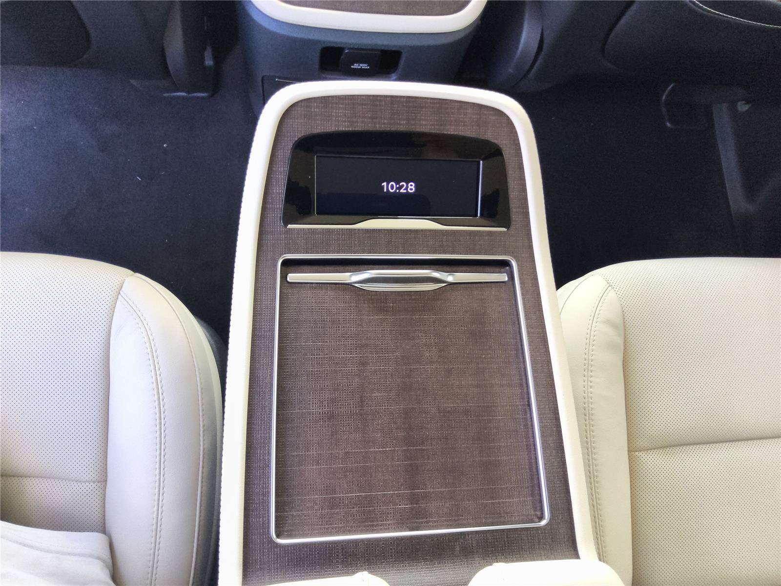 2027 Lincoln Navigator L