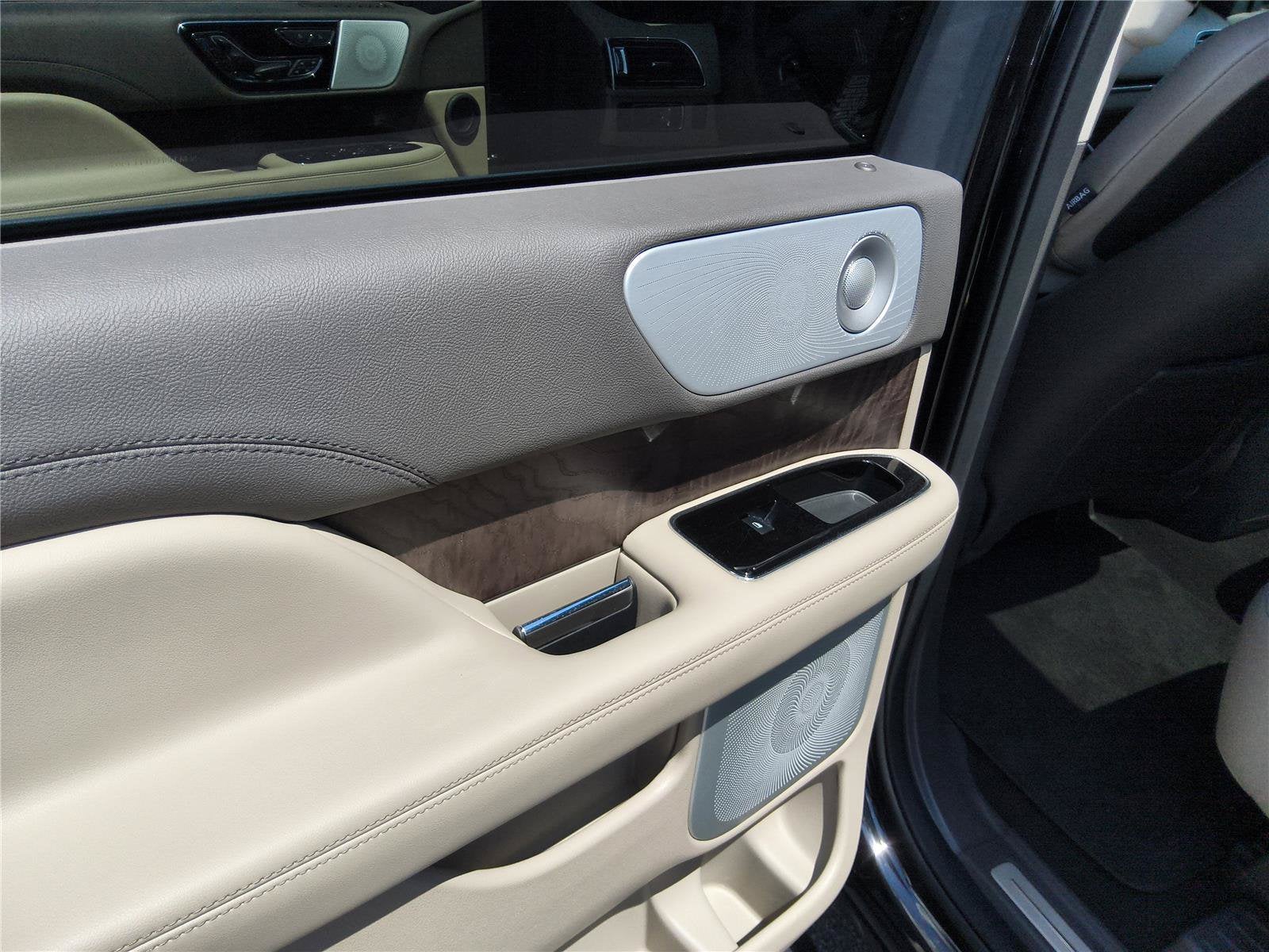 2024 Lincoln Navigator L Reserve